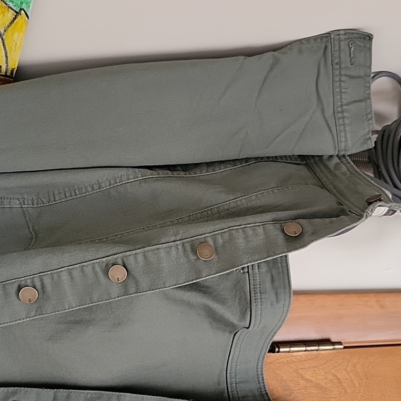 Green jacket - Picture 5 of 7